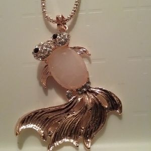 Betsey Johnson goldfish rose gold necklace NTW